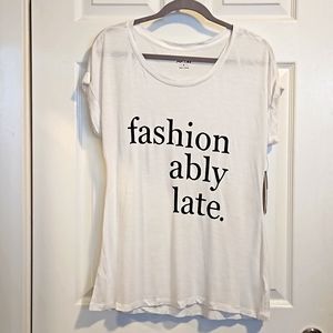 NWT, APT. 9, Fashionably late, short-sleeve tee. Size M